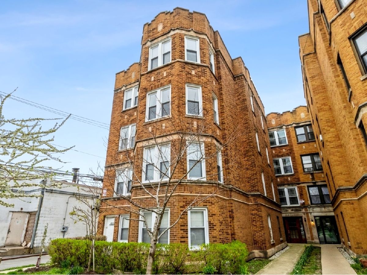  Rented Chicago Illinois, 6414 Albany