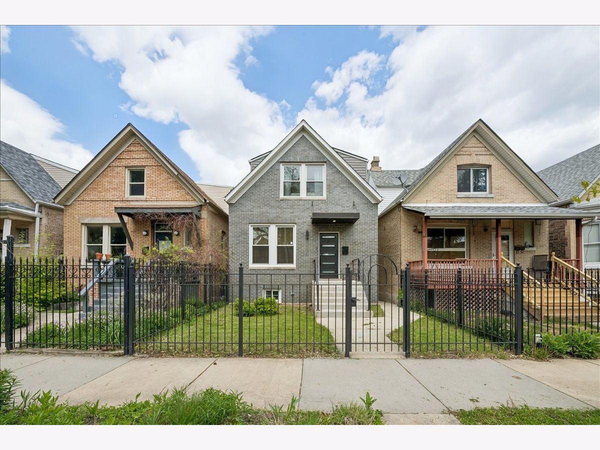  Rented Chicago Illinois, 3424 Beach