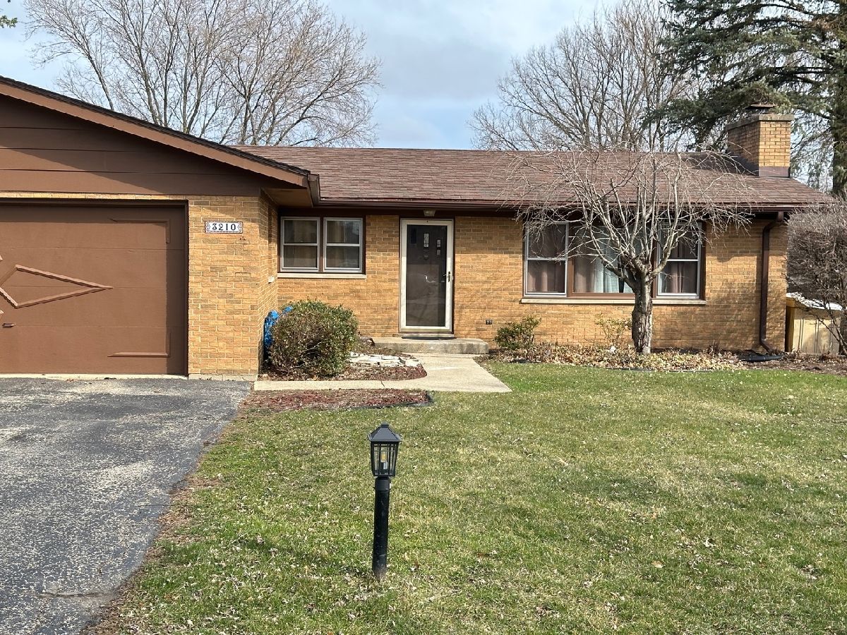  For Rent Mchenry Illinois, 3210 Vista