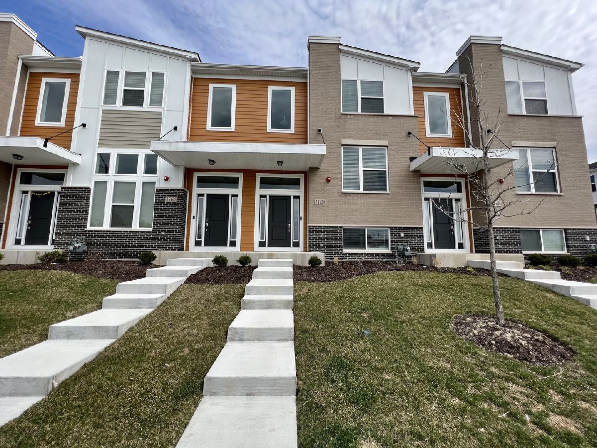  For Rent Warrenville Illinois, 3S629 Camden
