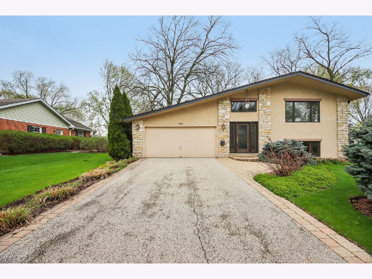 Homes & Townhomes & Condos For Sale Barrington Village Barrington Illinois, 236 Monument Avenue