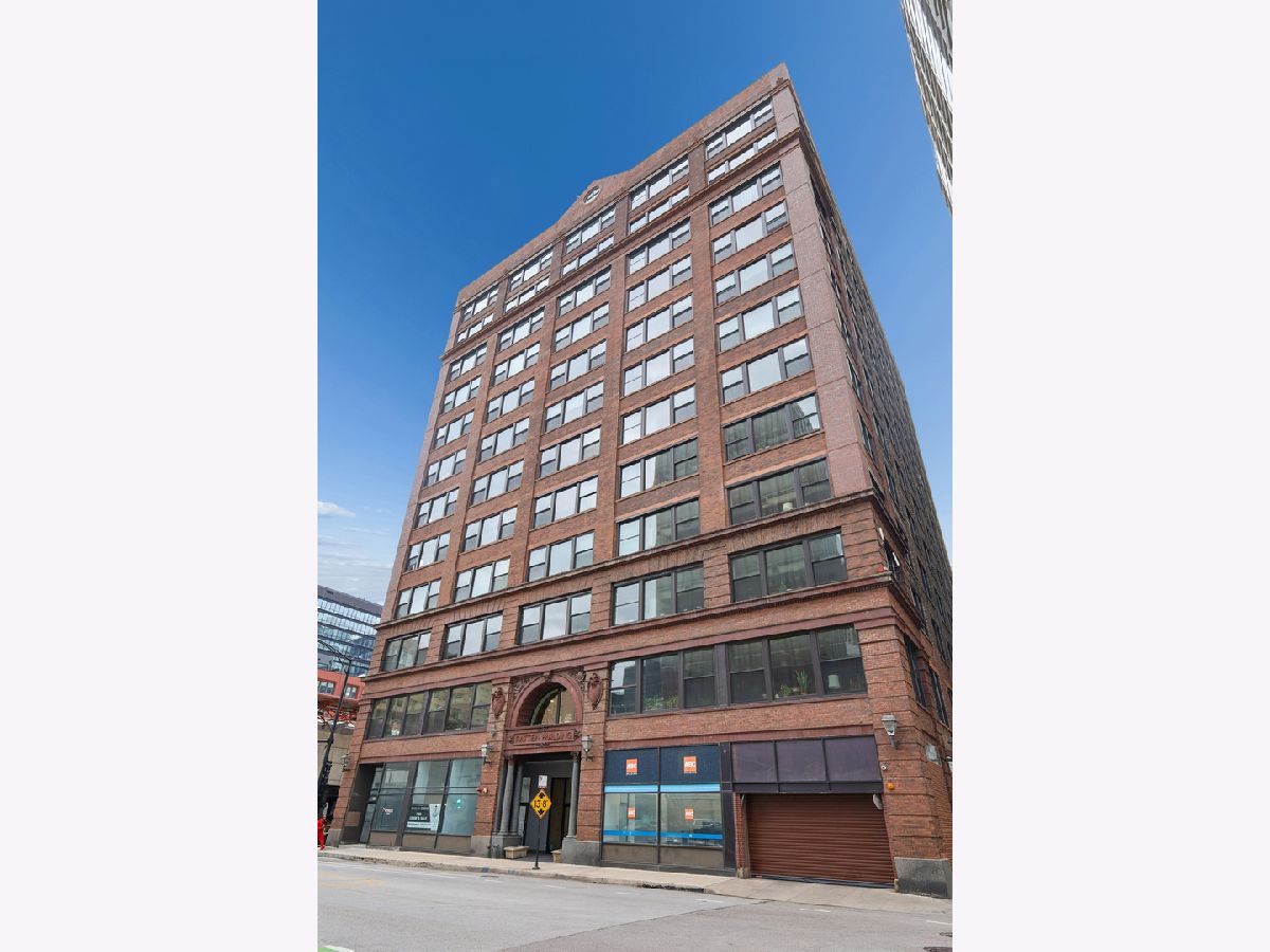  For Sale Chicago Illinois, 161 Harrison Street