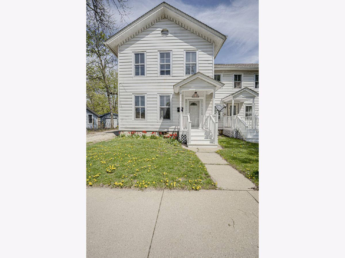  Rented Aurora Illinois, 373 Cedar