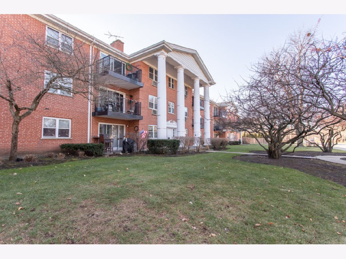  For Rent Arlington Heights Illinois, 819 Miner