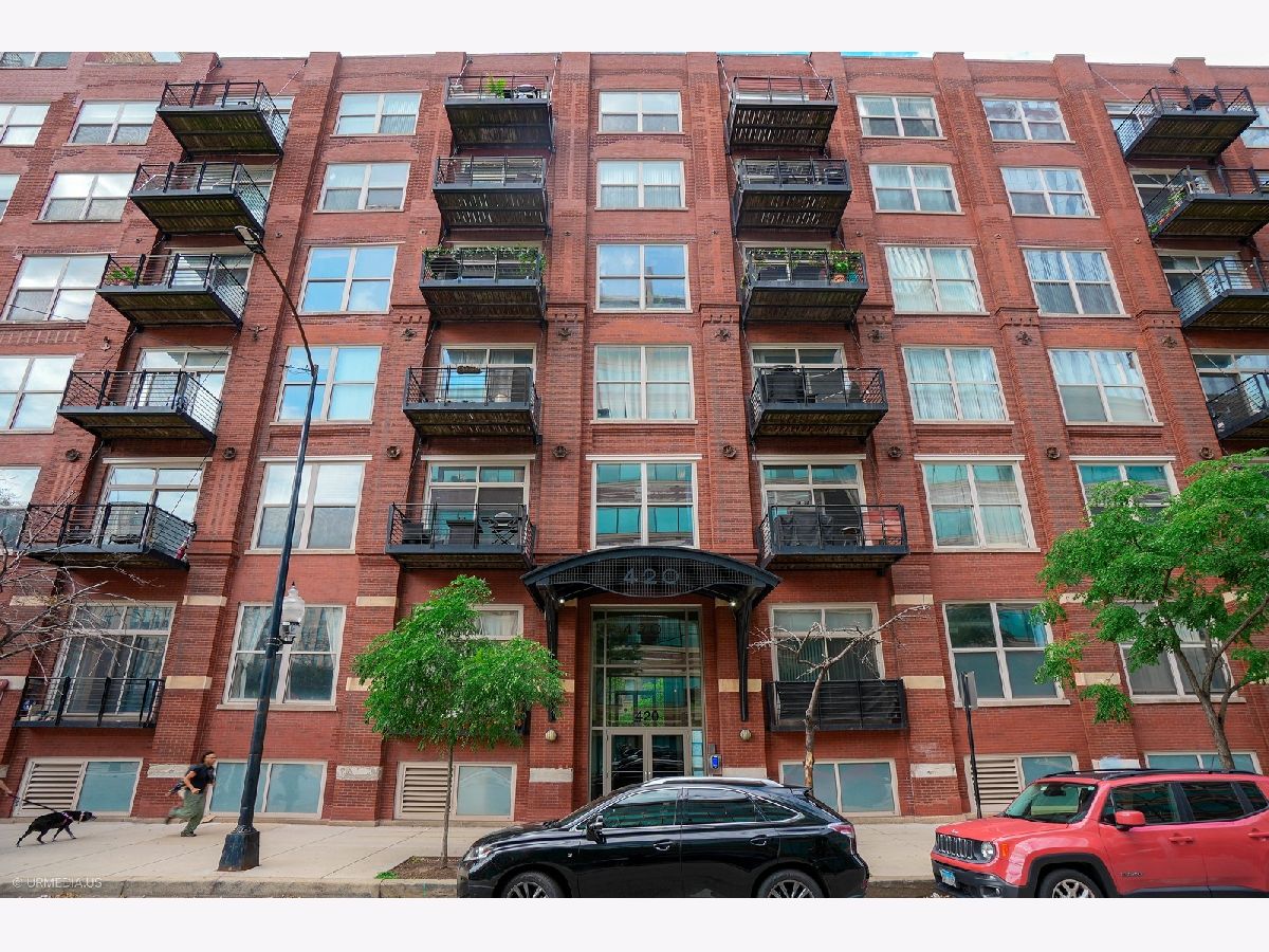  For Sale Chicago Illinois, 420 Clinton Street