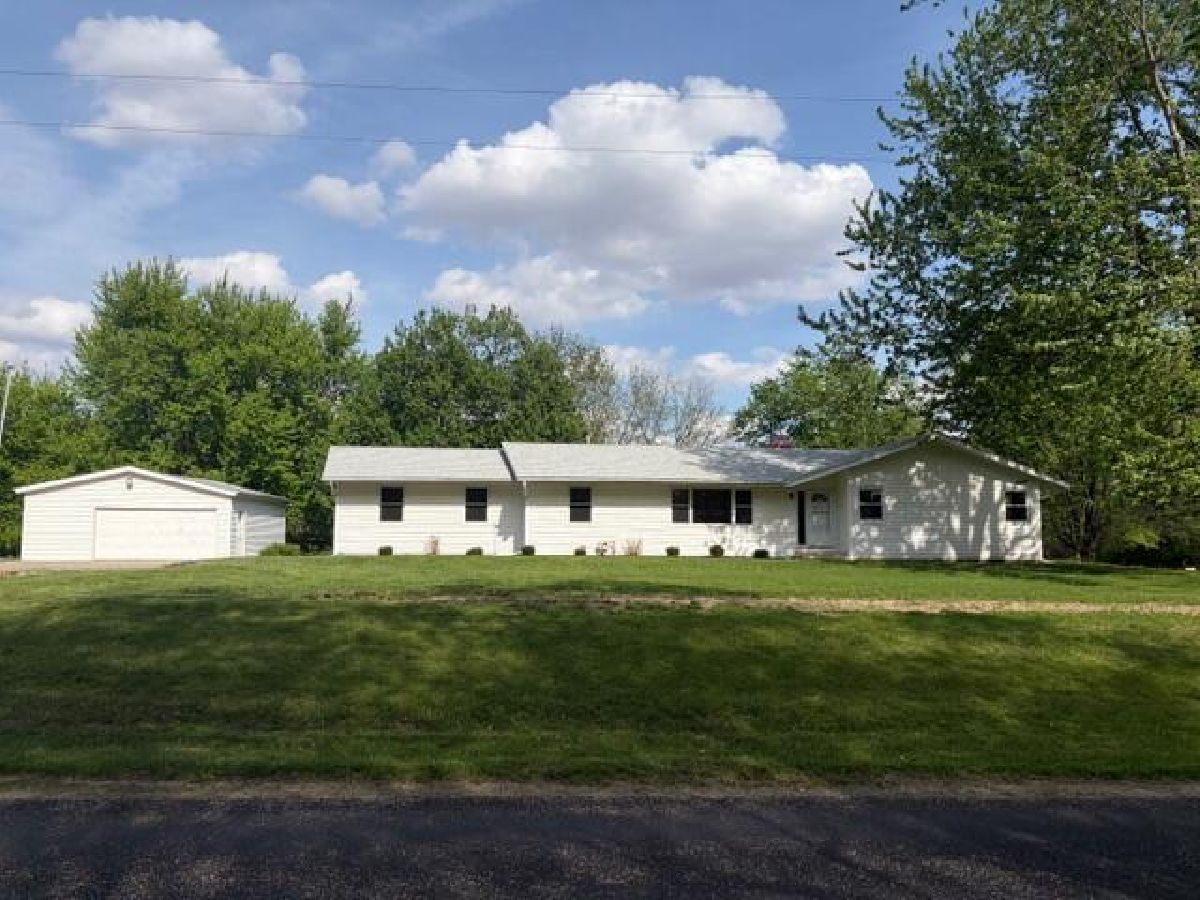  For Sale Leroy Illinois, 719 Salt Creek Road