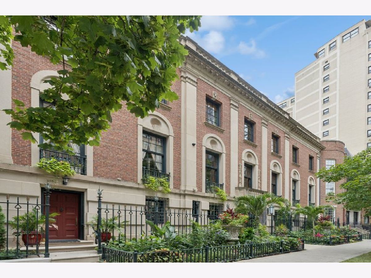  For Sale Chicago Illinois, 1355 Astor Street