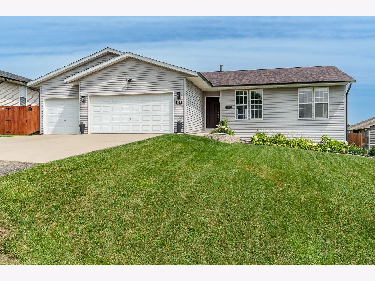  For Sale Roscoe Illinois, 853 Goosedown Drive