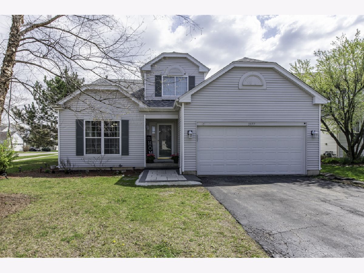 Homes & Townhomes For Sale Valley Lakes Round Lake Illinois, 2177 Wicklow Lane