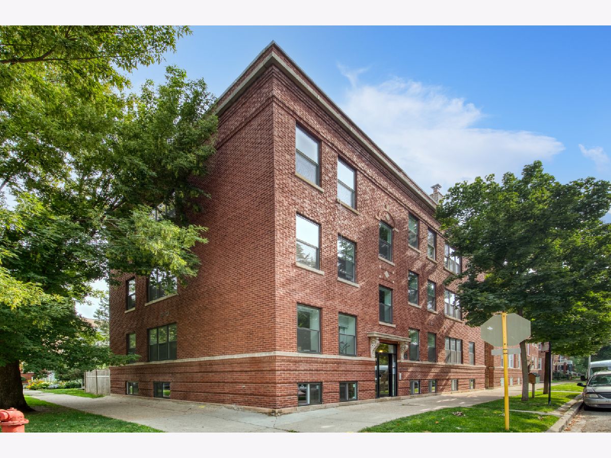  Rented Chicago Illinois, 1656 Summerdale
