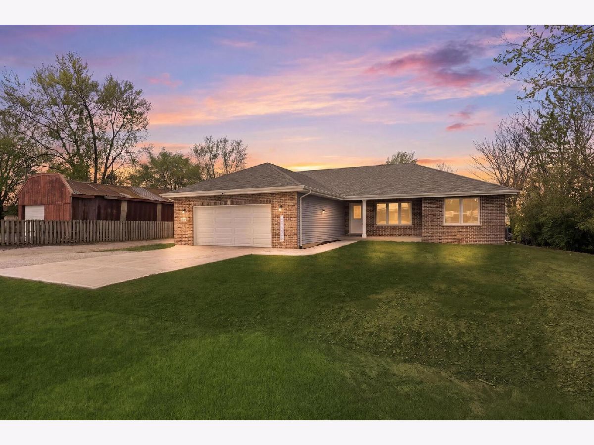  For Sale Beecher Illinois, 1220 Dixie Highway
