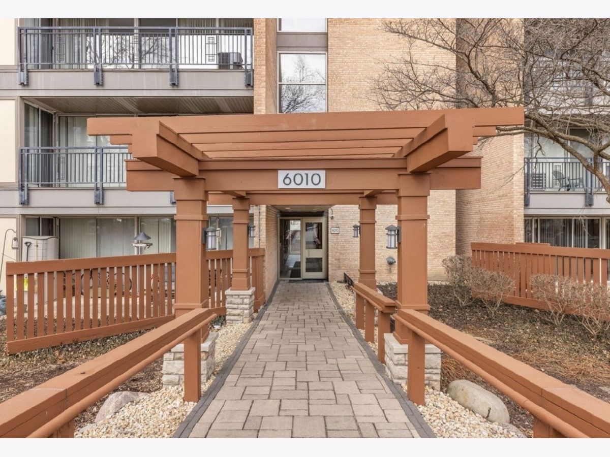  For Rent Lisle Illinois, 6010 Oakwood