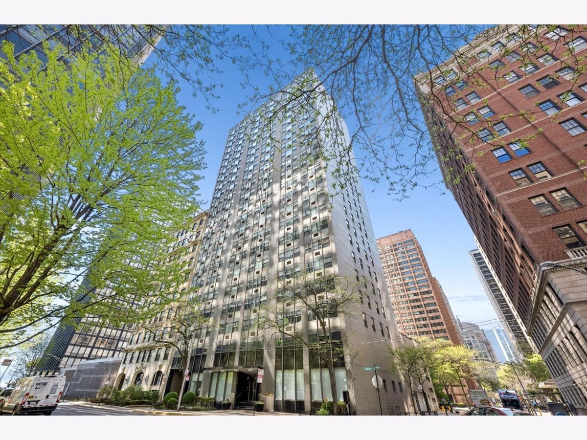  Sold Chicago Illinois, 253 Delaware