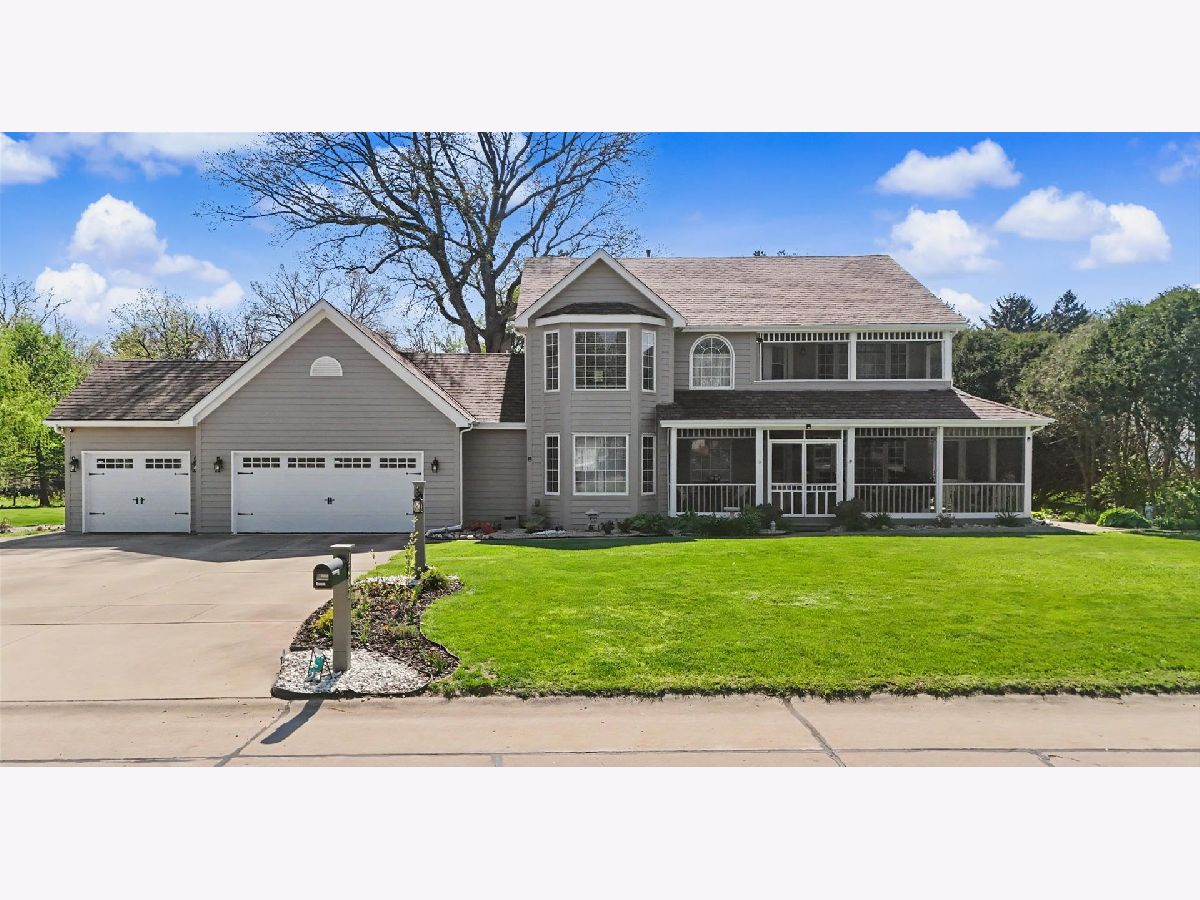 Homes For Sale Oak Creek Mahomet Illinois, 1307 Cross Creek Road