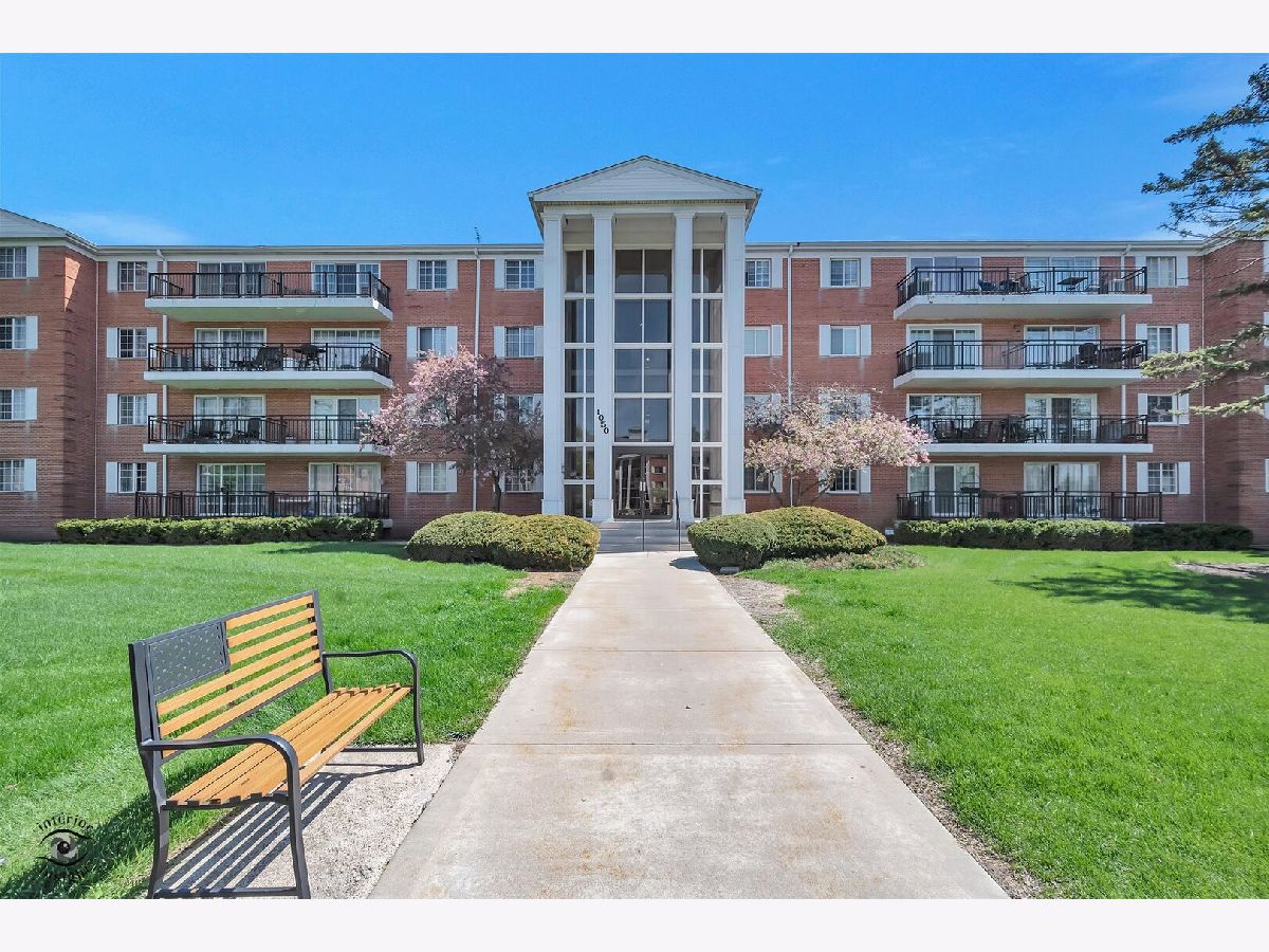  For Sale Aurora Illinois, 1050 Farnsworth Avenue