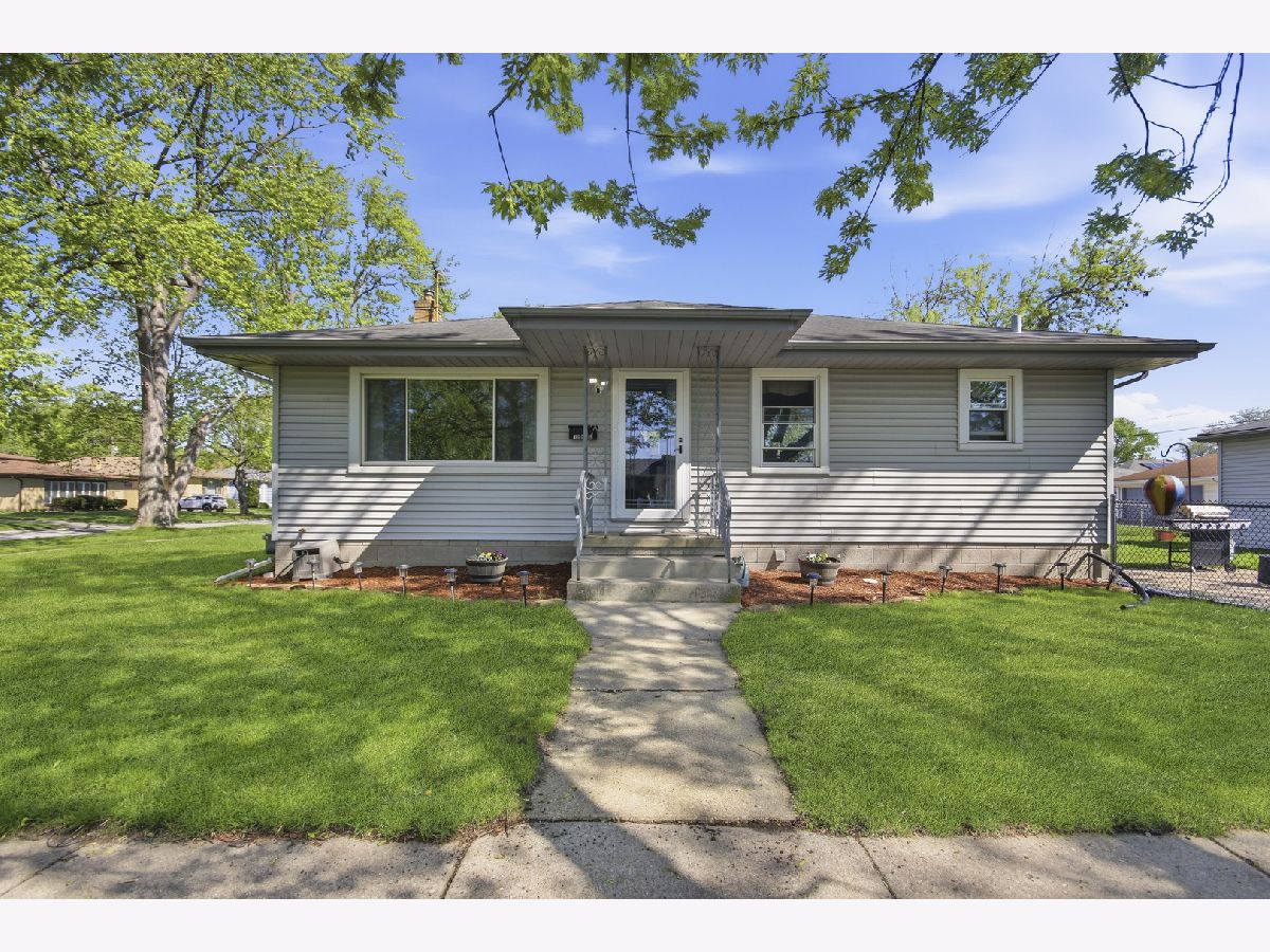  For Sale Lansing Illinois, 18655 Sherman Street