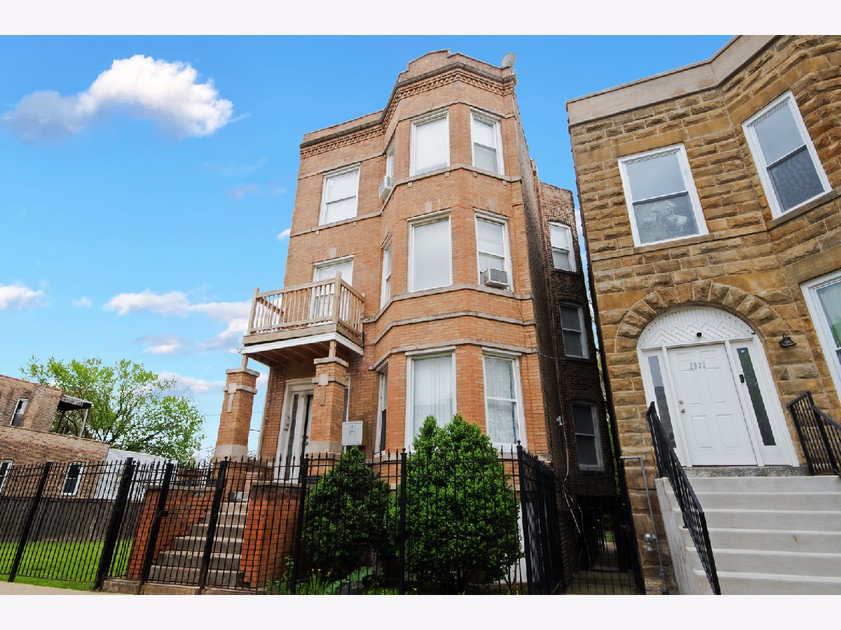  For Sale Chicago Illinois, 2931 Lexington Street