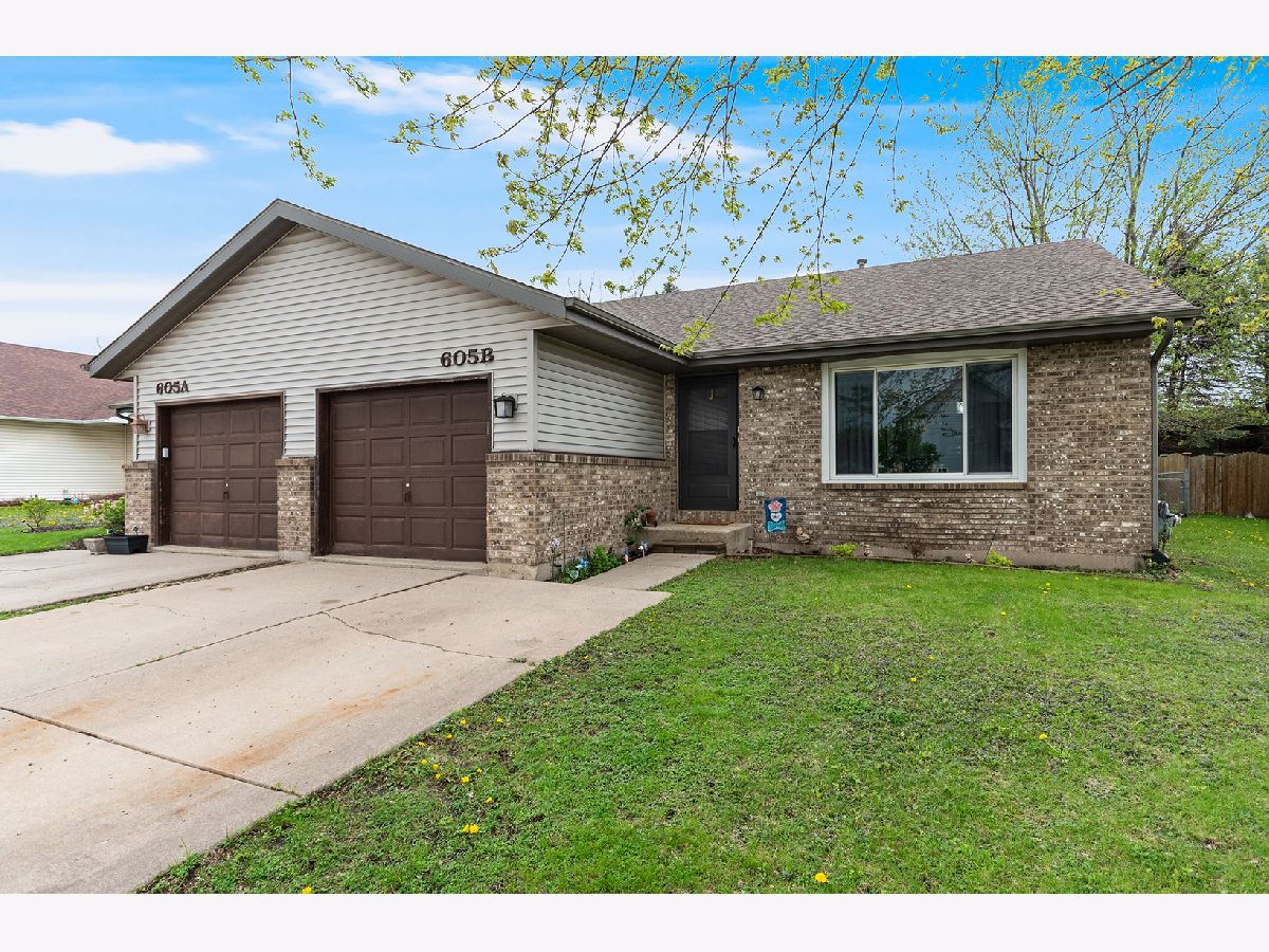  For Sale Minooka Illinois, 605 Davidson Drive