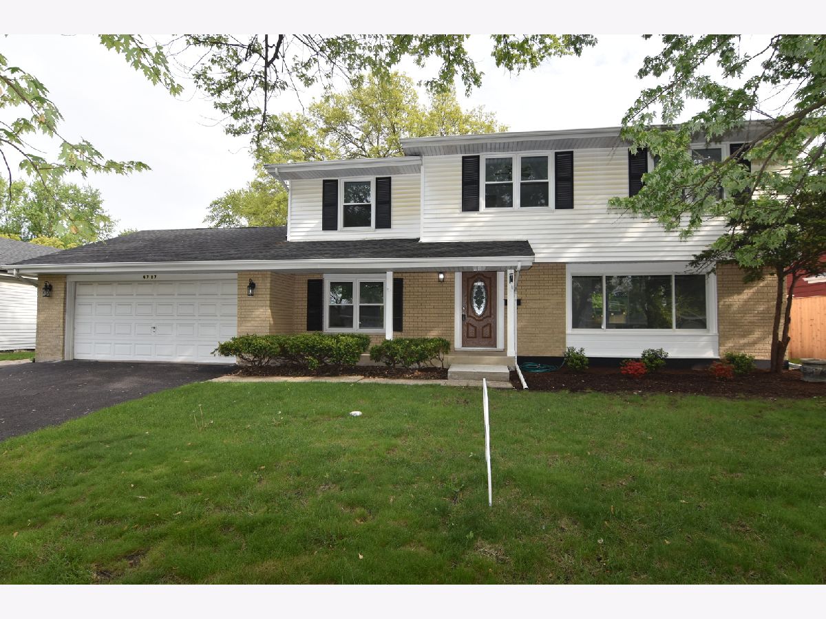  For Sale Country Club Hills Illinois, 4717 176th Street