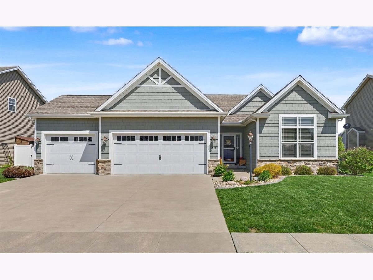  For Sale Savoy Illinois, 312 London Way