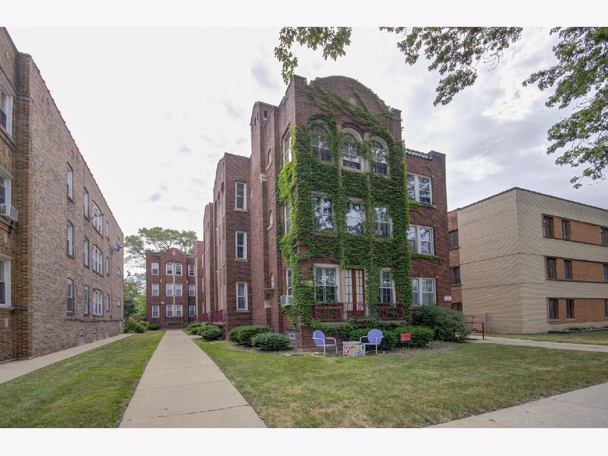  For Sale Chicago Illinois, 10535 Hale Avenue