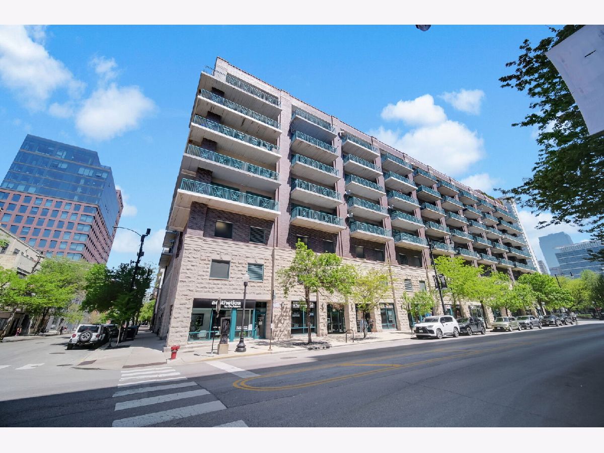  For Sale Chicago Illinois, 920 Madison Street