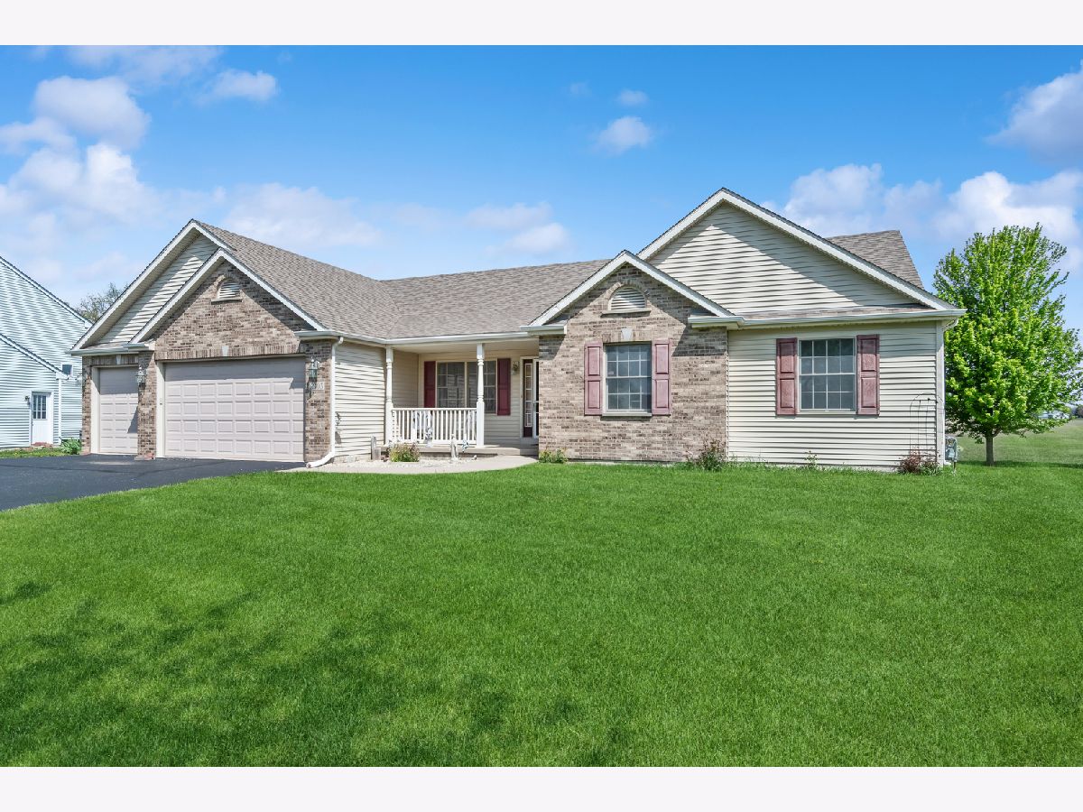  For Sale Sandwich Illinois, 1305 W Northwind Drive