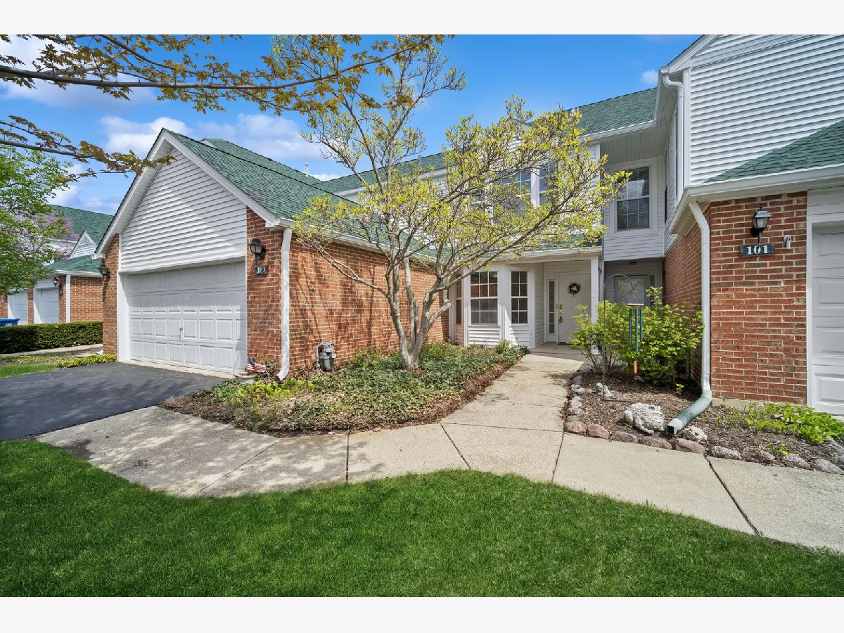  For Sale Lake Bluff Illinois, 103 Meadowbrook Lane