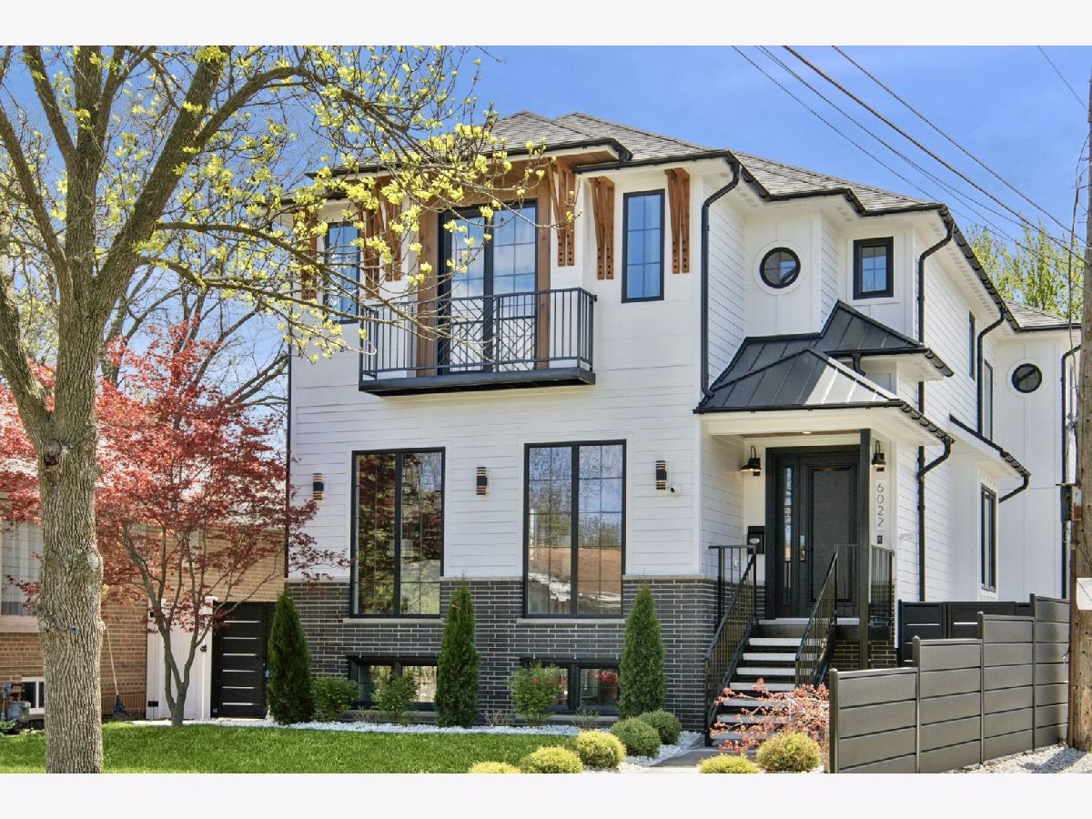  For Sale Chicago Illinois, 6022 Ionia Avenue