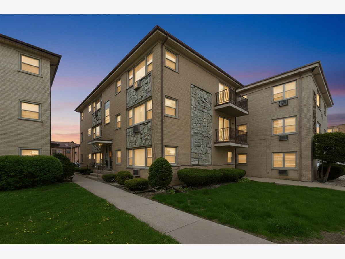  Rented Elmwood Park Illinois, 7709 Marwood