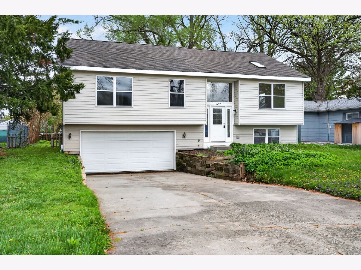  For Sale Mchenry Illinois, 5217 Pleasant View Drive