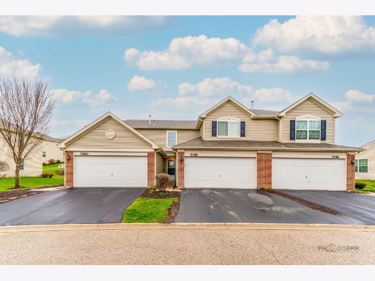  For Sale Fox Lake Illinois, 7058 Hidden Green Circle