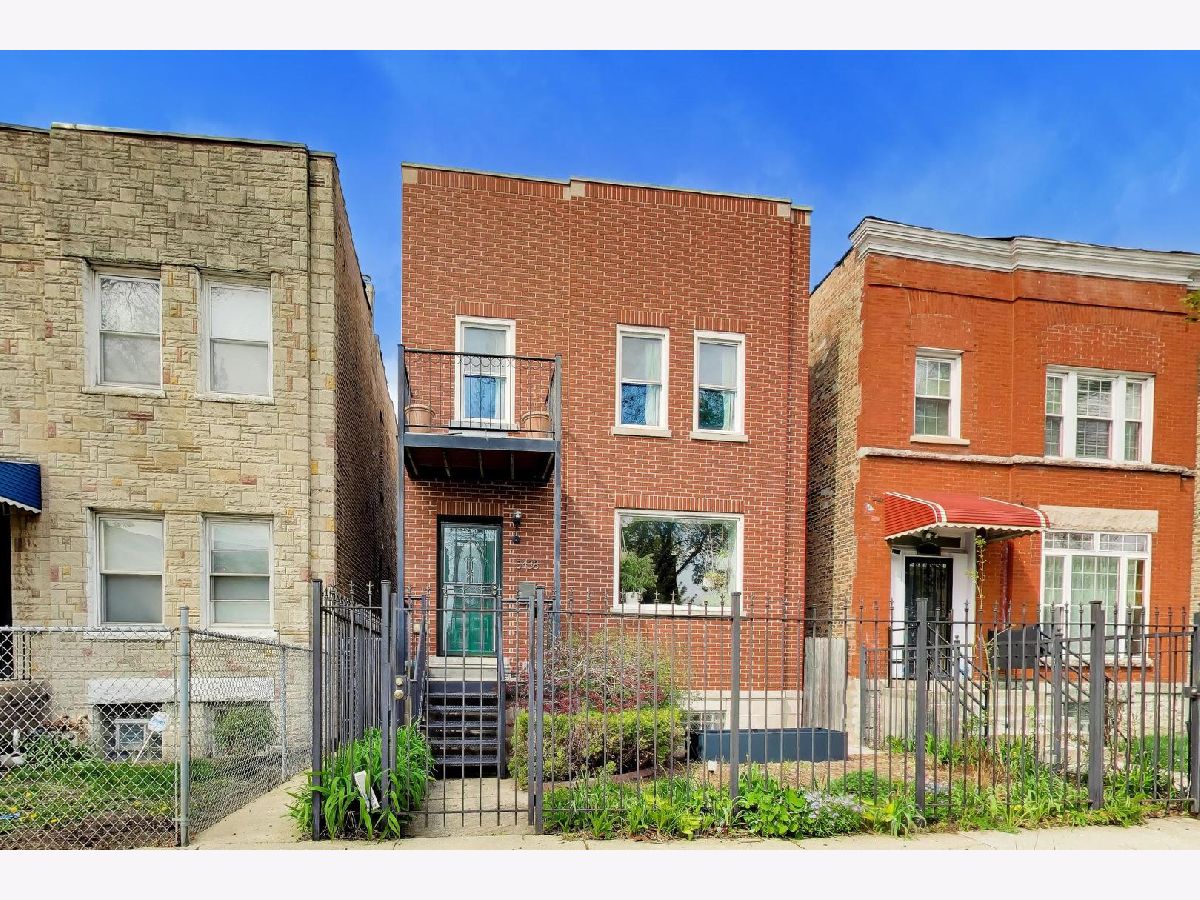  For Sale Chicago Illinois, 3438 Le Moyne Street