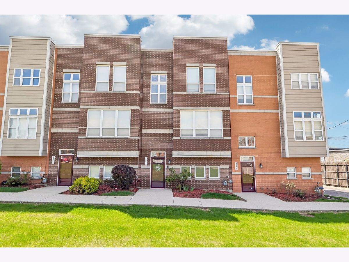  For Sale Chicago Illinois, 5241 Galewood Avenue