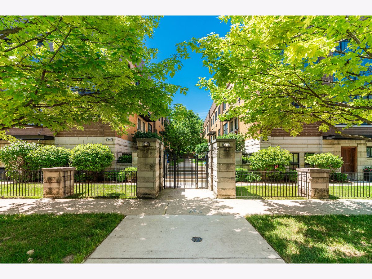  For Sale Chicago Illinois, 2060 Stave Street