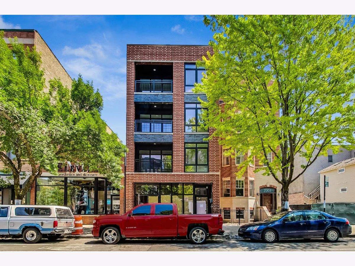  Rented Chicago Illinois, 3355 Southport