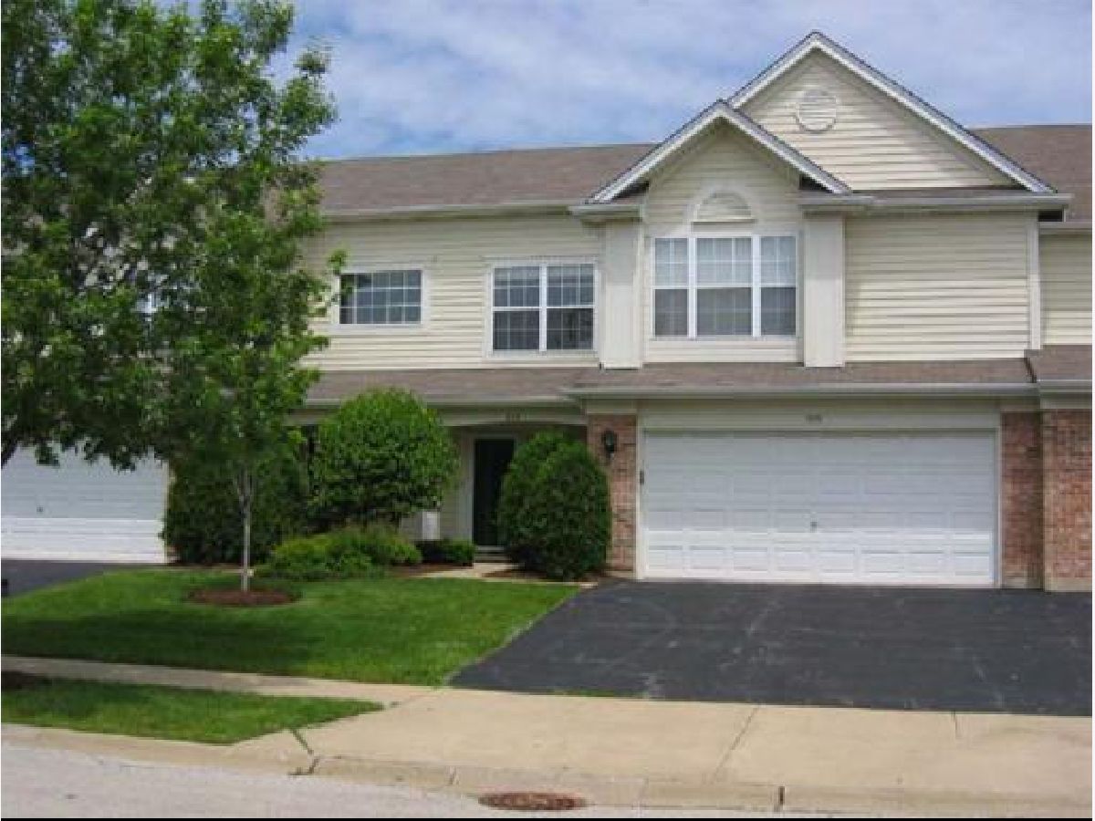  For Rent Elk Grove Village Illinois, 909 Waterford