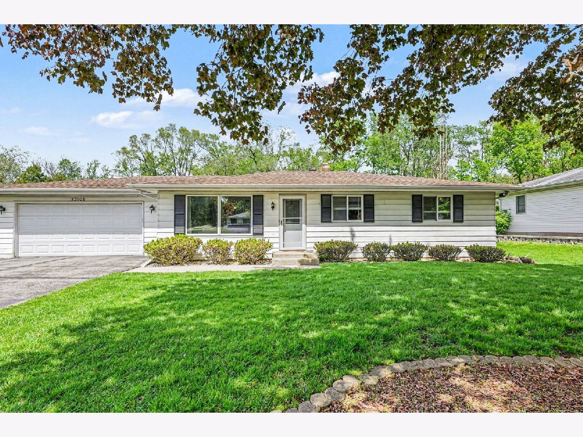  For Sale Channahon Illinois, 23102 Marylou Avenue