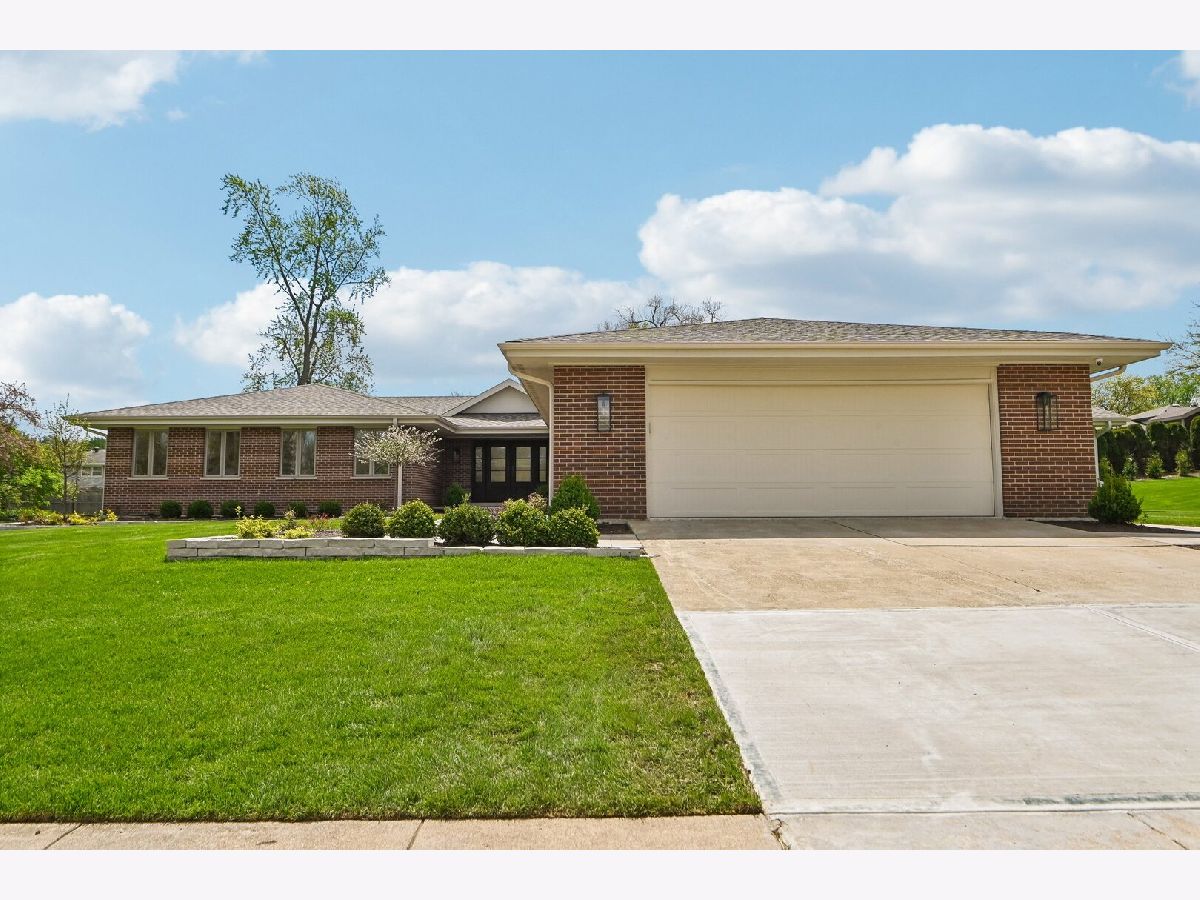  For Sale Palos Hills Illinois, 9019 Sierra Lane