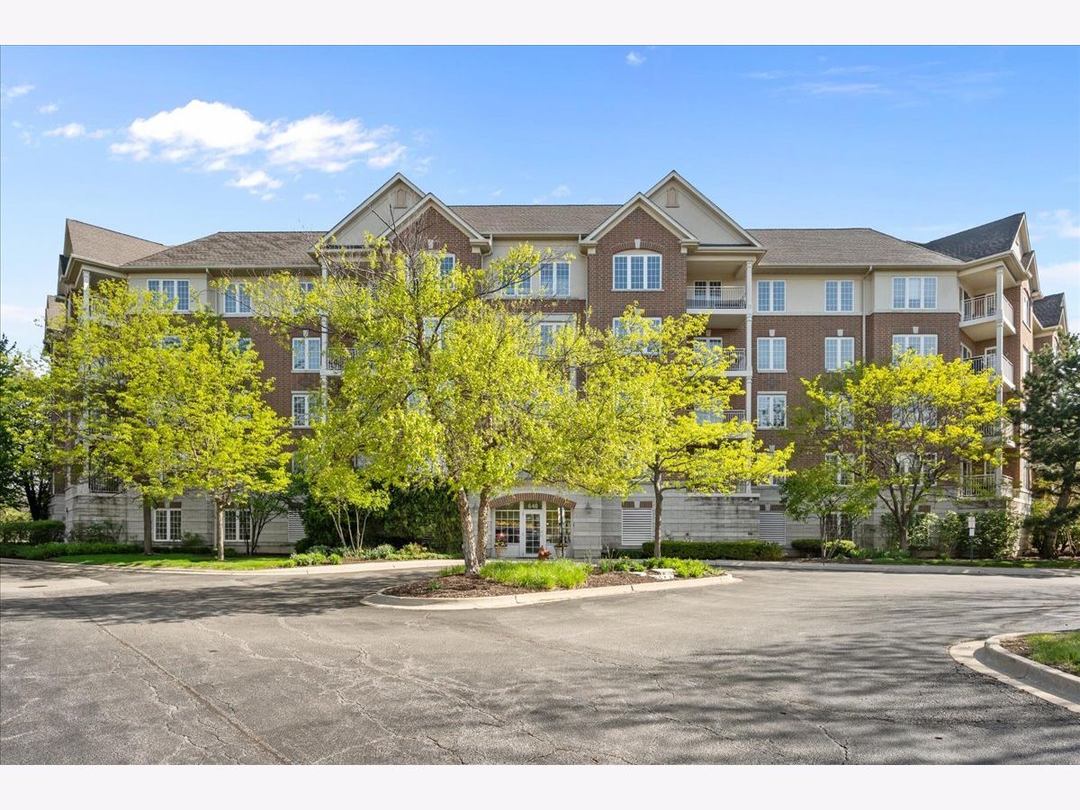  For Sale Deerfield Illinois, 640 Robert York Avenue