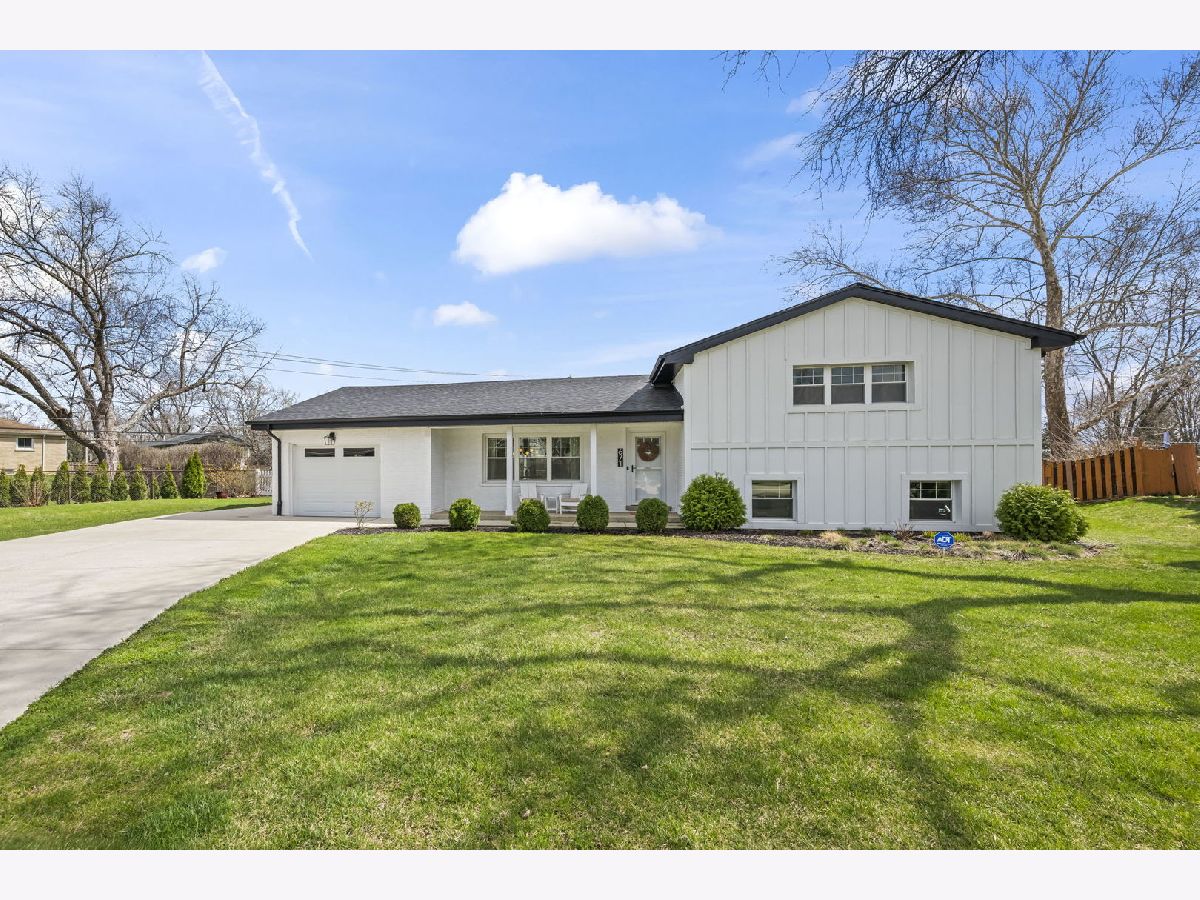  Sold Roselle Illinois, 671 Hazel