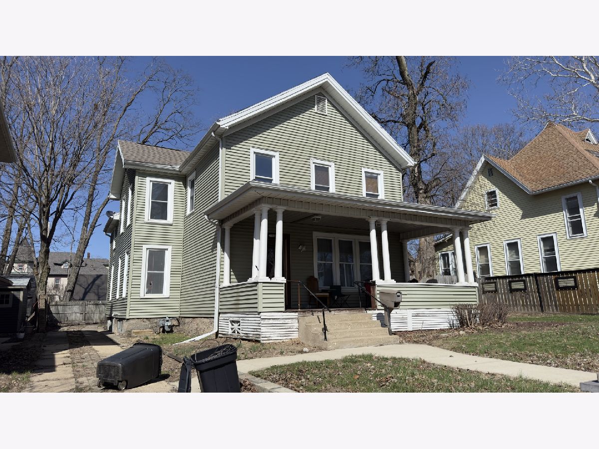  For Sale Bloomington Illinois, 504 Douglas Street