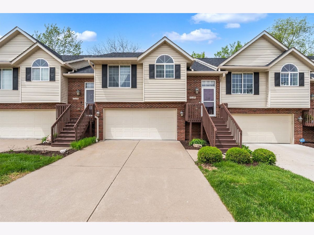  For Sale Silvis Illinois, 1223 33rd Avenue Circle