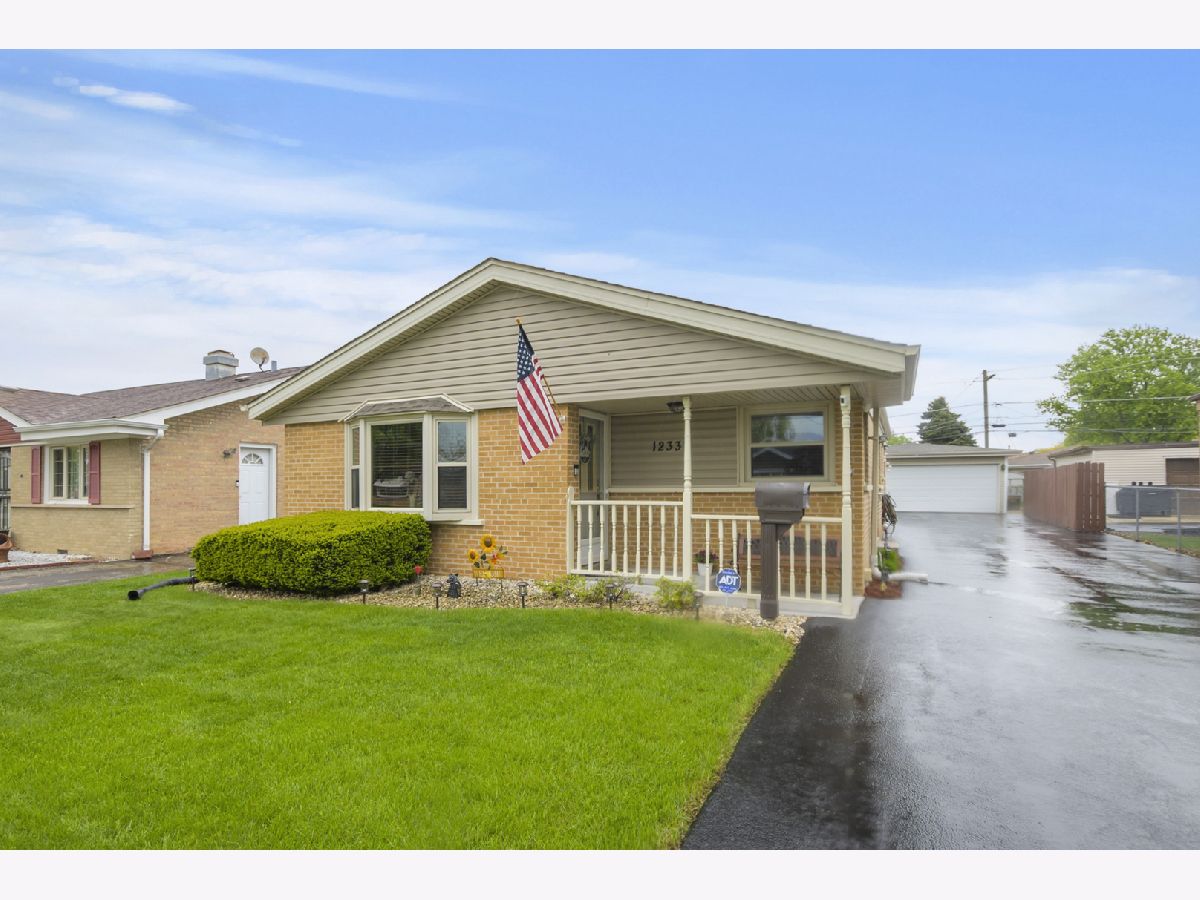  For Sale Alsip Illinois, 12337 Loveland Street
