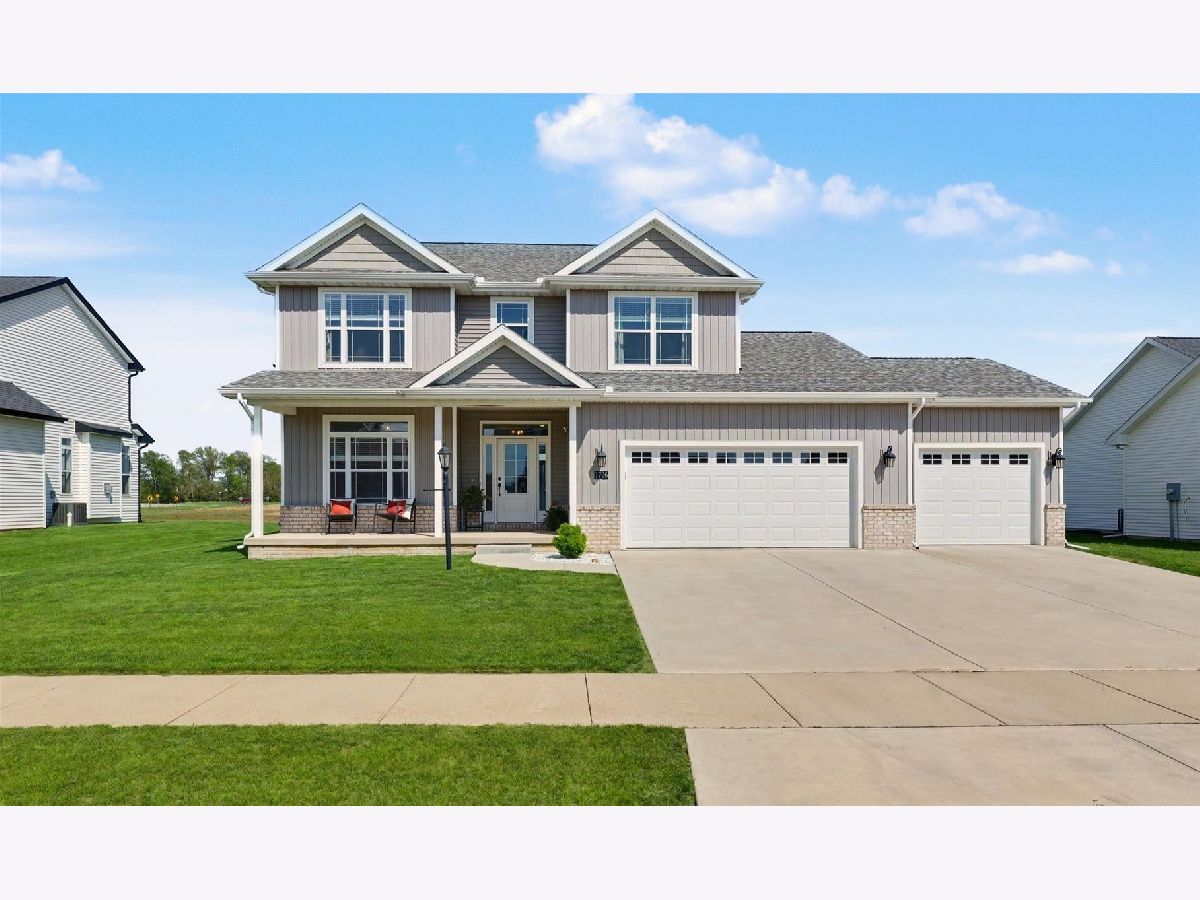  For Sale Mahomet Illinois, 1706 Littlefield Lane