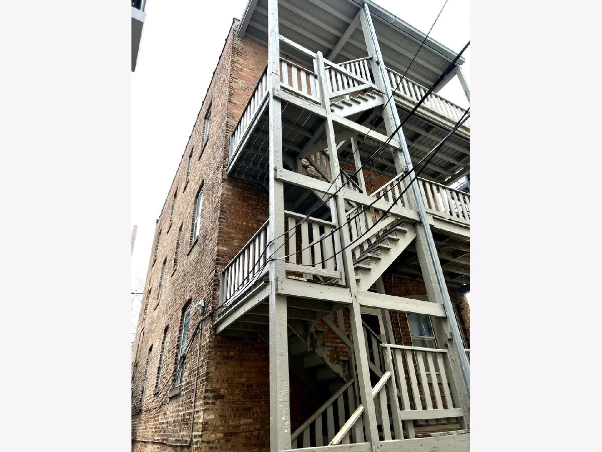  Rented Chicago Illinois, 876 Marshfield