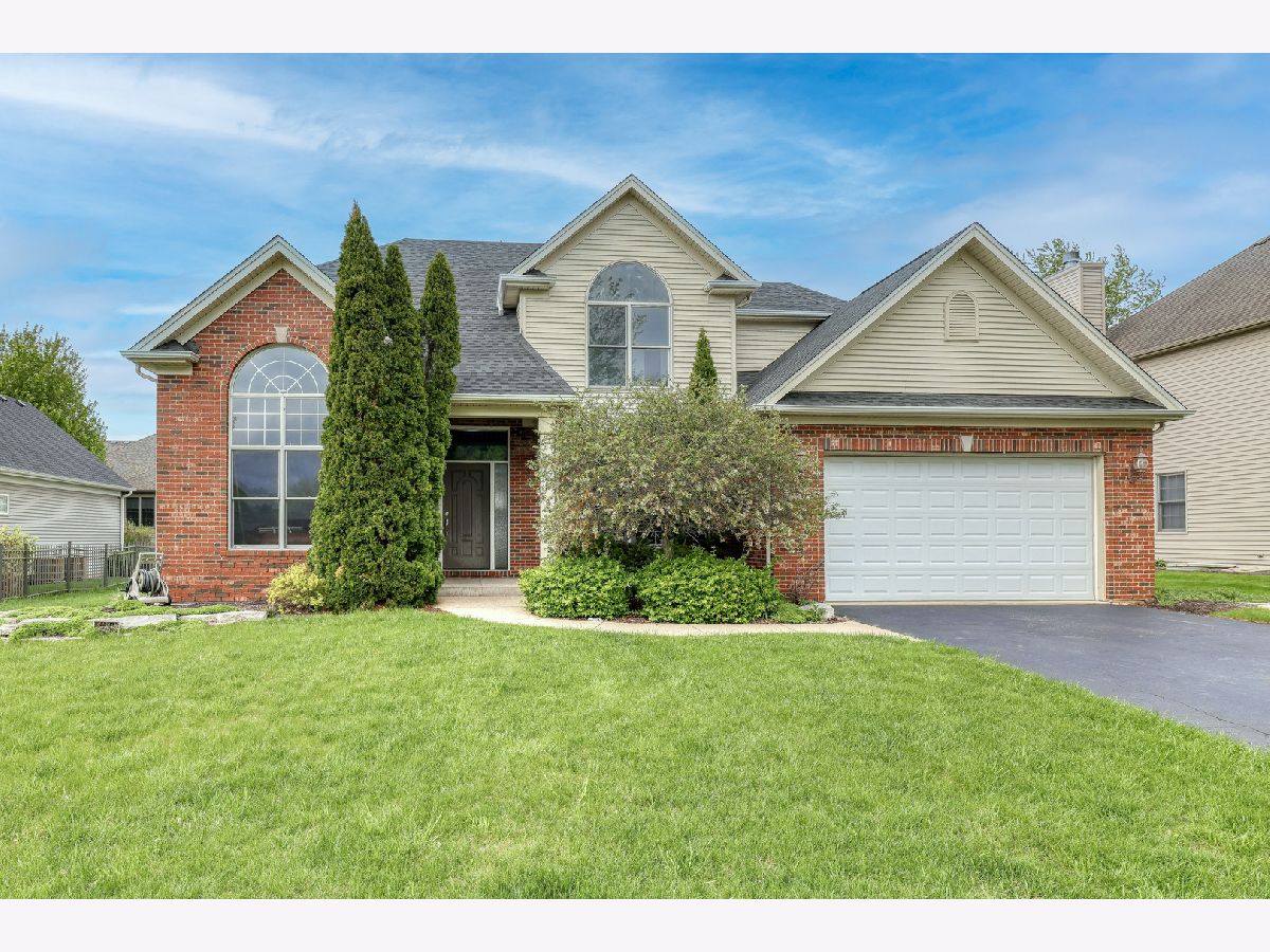  For Sale Elburn Illinois, 990 Citizen Avenue