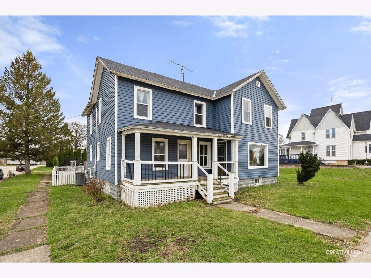  For Sale Shabbona Illinois, 107 Comanche Avenue