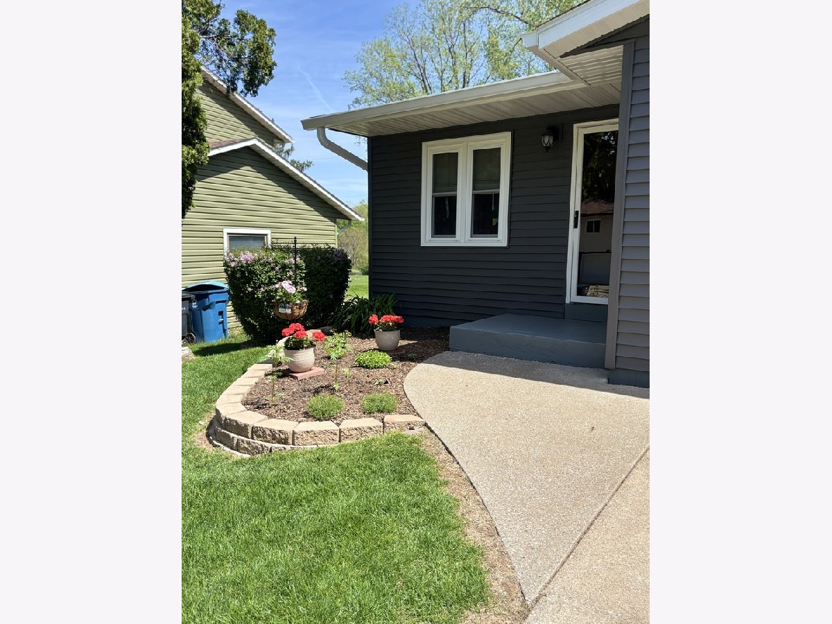  For Sale Rock Island Illinois, 8317 10th Street