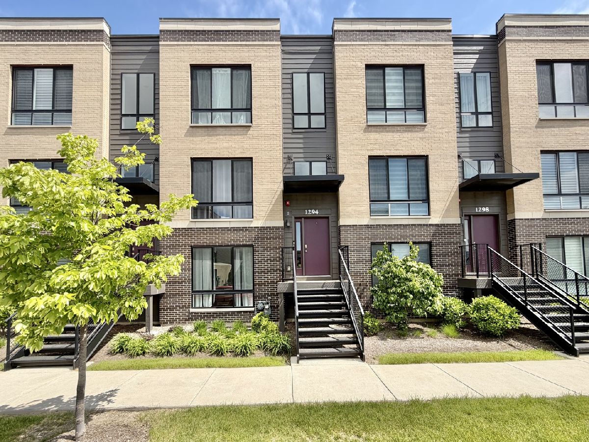 Condos & Townhomes For Sale Northgate At Veridian Schaumburg Illinois, 1294 Catalina Court